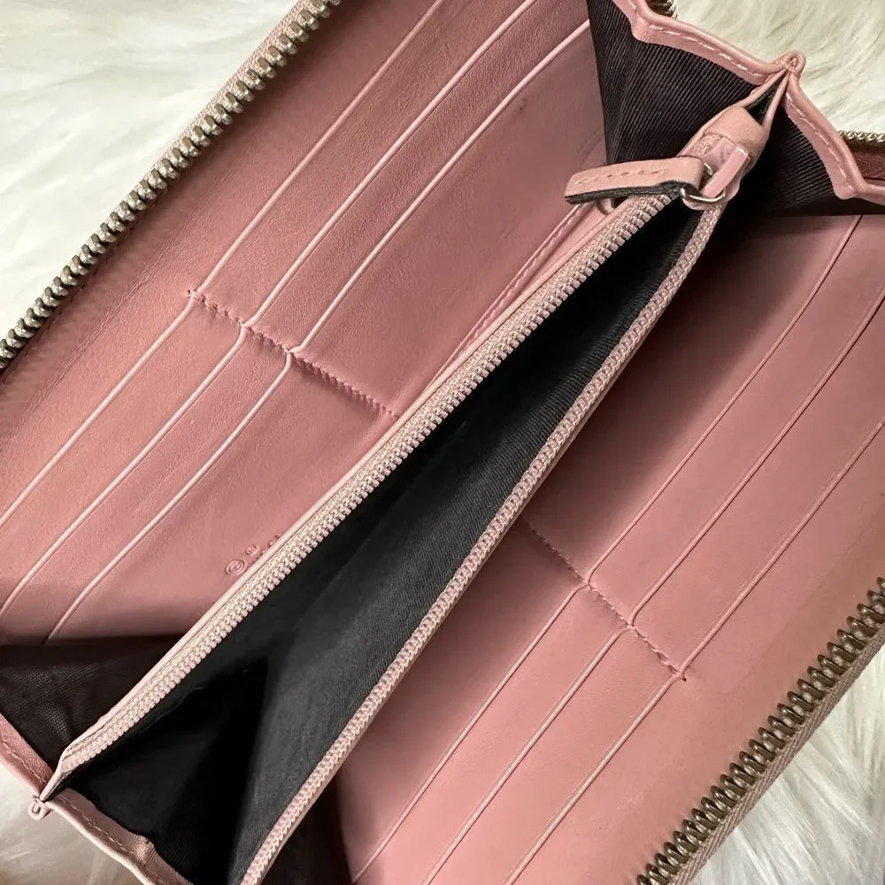 💯 Authentic Guccissima Zipped Long Wallet 🍀